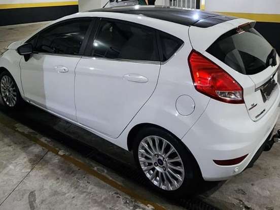 FORD-FIESTA-1.6 TITANIUM HATCH 16V FLEX 4P POWERSHIFT FORD-FIESTA-2015