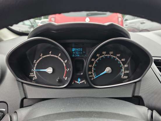 FORD-FIESTA-1.6 TITANIUM HATCH 16V FLEX 4P POWERSHIFT FORD-FIESTA-2015