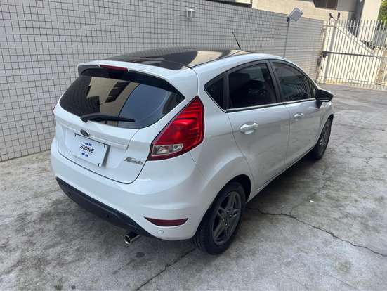 FORD-FIESTA-2018