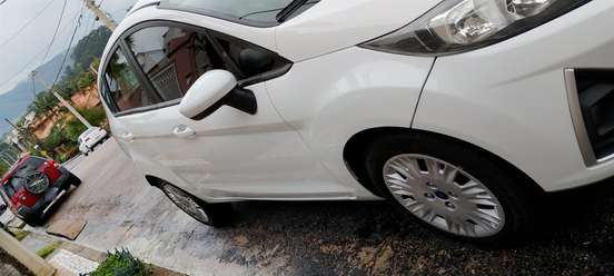 FORD-FIESTA-2019