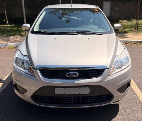 FORD-FOCUS-2009