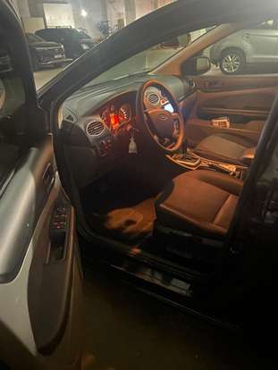 FORD-FOCUS-2009