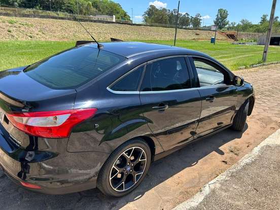 FORD-FOCUS-2.0 TITANIUM SEDAN 16V FLEX 4P POWERSHIFT FORD-FOCUS-2014