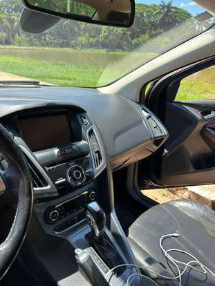 FORD-FOCUS-2014