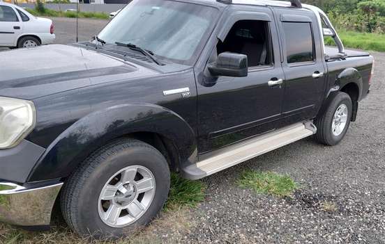 FORD-RANGER-2012