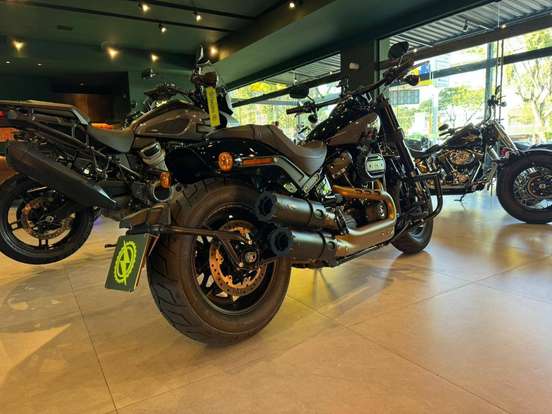 HARLEY-DAVIDSON-SOFTAIL FAT BOB 114-2022