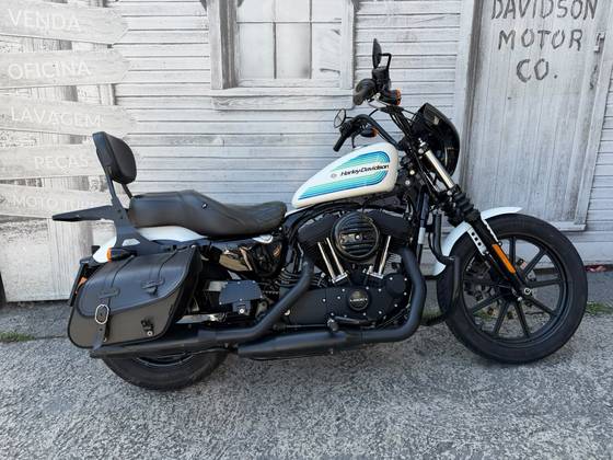 HARLEY-DAVIDSON SPORTSTER IRON 1200 
