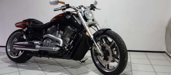 HARLEY-DAVIDSON-V-ROD MUSCLE-2014