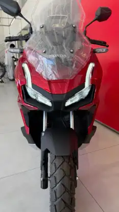 HONDA-ADV-2025