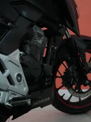 HONDA-CB 300F TWISTER CBS-2024