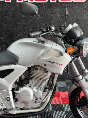 HONDA-CBX 250 TWISTER-2005