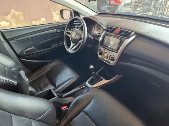 HONDA-CITY-1.5 DX 16V FLEX 4P MANUAL HONDA-CITY-2010