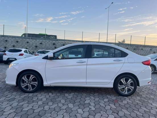 HONDA-CITY-2015