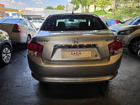HONDA-CITY-2010