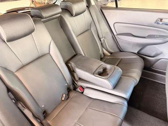 HONDA-CITY-1.5 i-VTEC FLEX HATCH TOURING CVT HONDA-CITY-2024