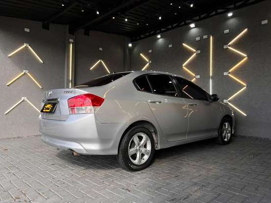 HONDA-CITY-2010