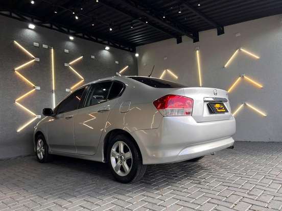 HONDA-CITY-2010