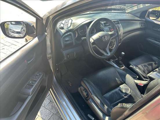 HONDA-CITY-2013