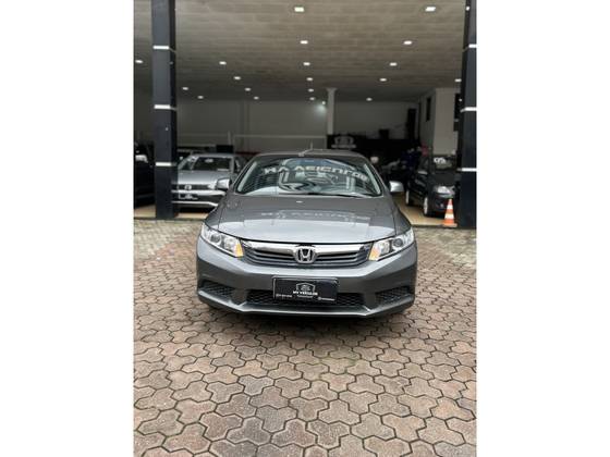 HONDA CIVIC 1.8 LXS 16V FLEX 4P AUTOMÁTICO