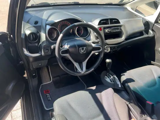 HONDA-FIT-2009