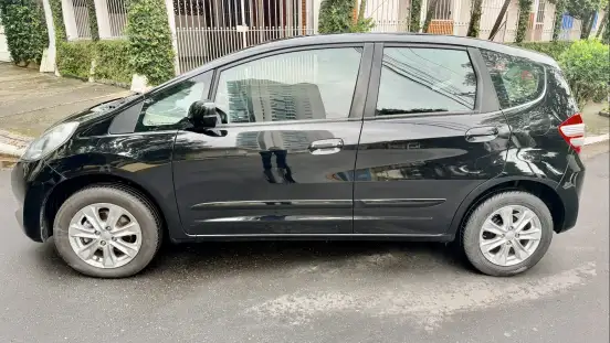 HONDA-FIT-2012