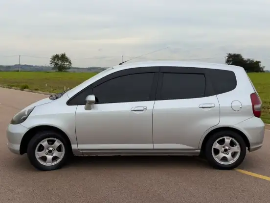 HONDA-FIT-2004