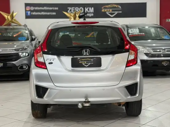 HONDA-FIT-2016