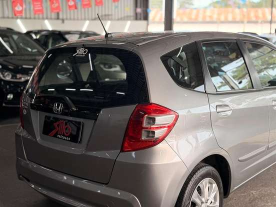 HONDA-FIT-1.4 LX 16V FLEX 4P MANUAL HONDA-FIT-2013
