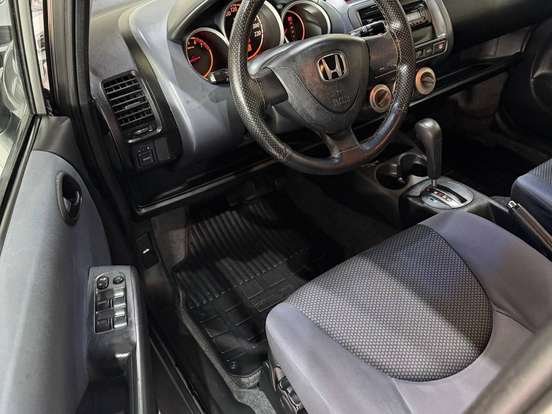 HONDA-FIT-1.4 LX 8V GASOLINA 4P AUTOMÁTICO HONDA-FIT-2006