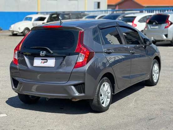 HONDA-FIT-2016