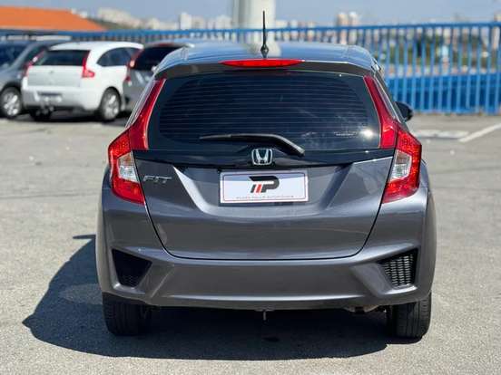 HONDA-FIT-2016
