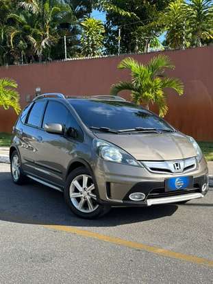 HONDA-FIT-2012