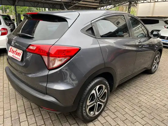 HONDA-HR-V-1.8 16V FLEX LX 4P AUTOMÁTICO HONDA-HR-V-2017