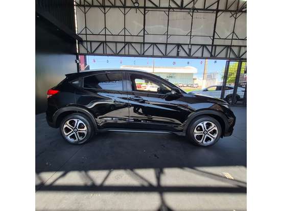 HONDA-HR-V-2016