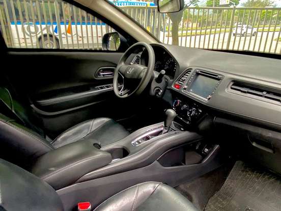 HONDA-HR-V-2016