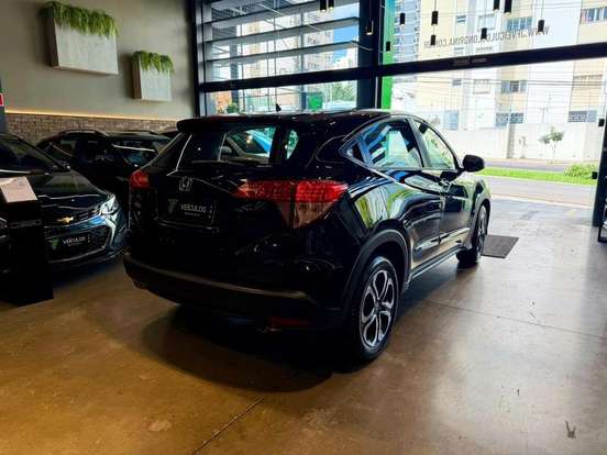 HONDA-HR-V-1.8 16V FLEX LX 4P MANUAL HONDA-HR-V-2017