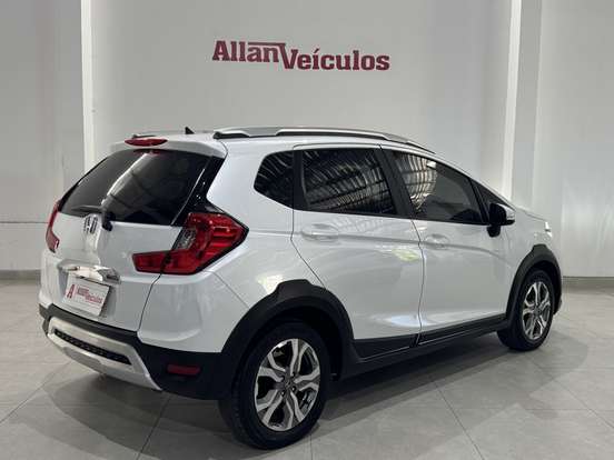 HONDA-WR-V-2017