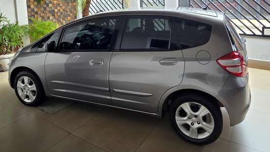 HONDA-FIT-1.4 LX 16V FLEX 4P MANUAL HONDA-FIT-2009