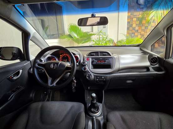 HONDA-FIT-1.4 LX 16V FLEX 4P MANUAL HONDA-FIT-2009