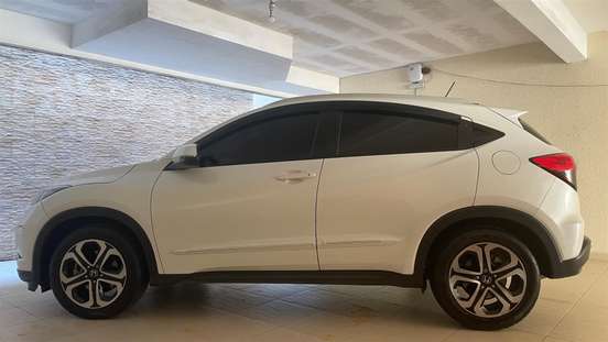 HONDA-HR-V-2017