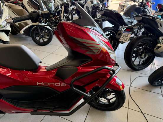 HONDA-PCX 160 DLX-2025