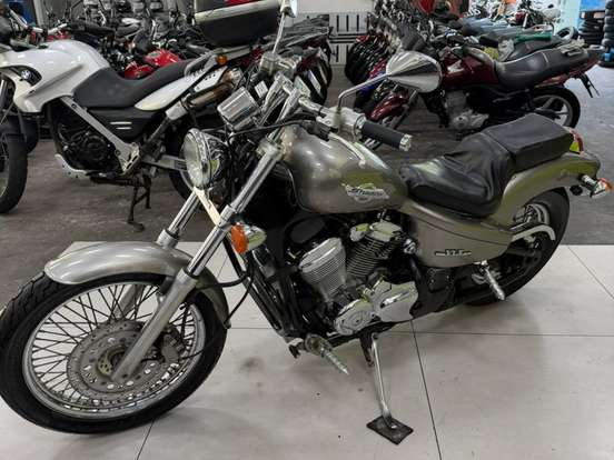 HONDA-SHADOW 600C VT HONDA-SHADOW 600C VT-2001