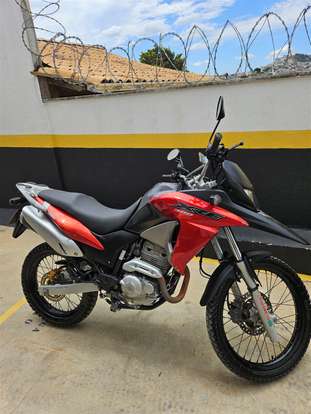 HONDA-XRE 300-2016
