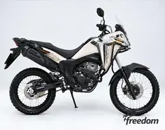 HONDA XRE 300 SAHARA ADVENTURE HONDA XRE 300 SAHARA ADVENTURE