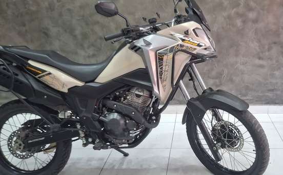 HONDA-XRE 300 SAHARA ADVENTURE-2024