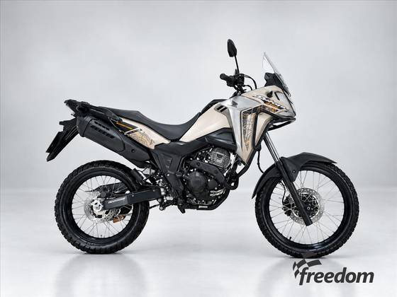 HONDA XRE 300 SAHARA ADVENTURE 