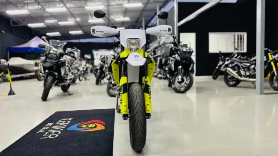 HUSQVARNA-701 SUPERMOTO HUSQVARNA-701 SUPERMOTO-2018