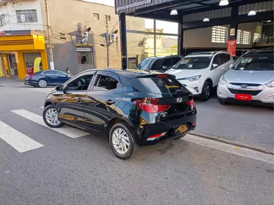 HYUNDAI-HB20-2022