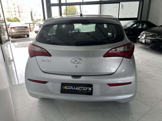 HYUNDAI-HB20-1.0 COMFORT 12V FLEX 4P MANUAL HYUNDAI-HB20-2017
