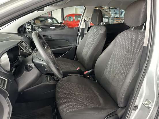 HYUNDAI-HB20-1.0 COMFORT 12V FLEX 4P MANUAL HYUNDAI-HB20-2017